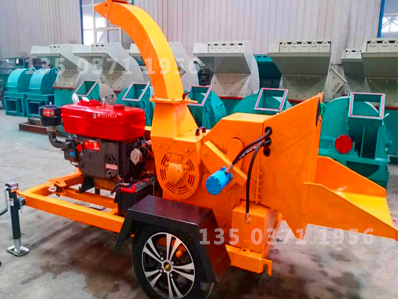 時(shí)產(chǎn)10噸小樹枝粉碎機(jī)