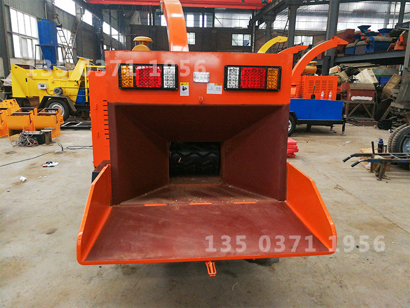 綠化用樹(shù)枝破碎機(jī)