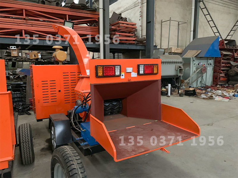 綠化常用樹(shù)枝粉碎機(jī)