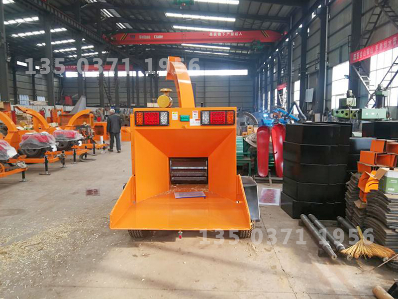 雜草樹枝粉碎機(jī)