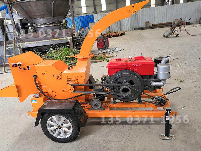 多功能樹枝粉碎機(jī)