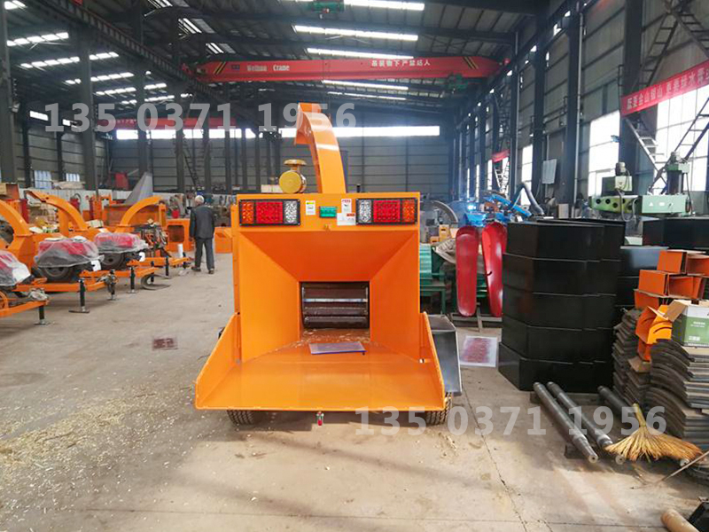 新款樹枝粉碎機(jī)